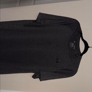 Under Armour Men's Gray T shirt